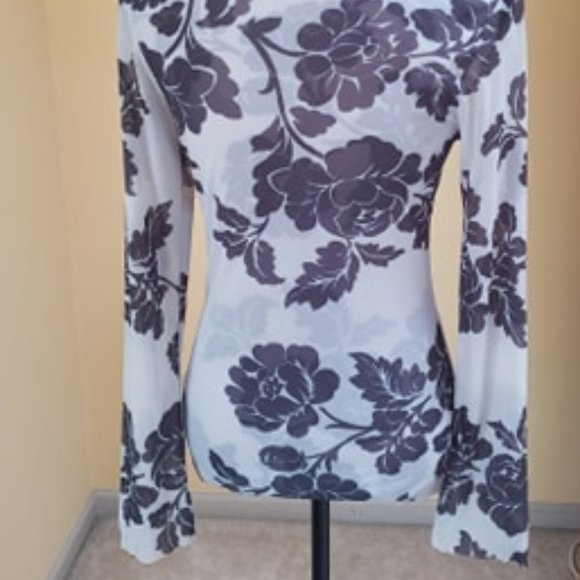 ~Pretty Floral Fitted Mesh Tunic Shirt~ - Picture 5 of 6